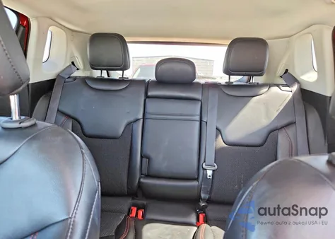 2019 Jeep Compass Trailhawk z USA, uszkodzony, nr VIN 3C4NJDDB4KT686152